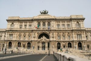 La Corte di Cassazione sulle distanze e sul confine - Studio Geometra Andrea Mancuso - Firenze